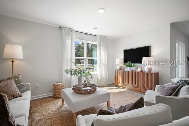 $355,490 | 74 Veil Drive, Ridgeland, SC 29936