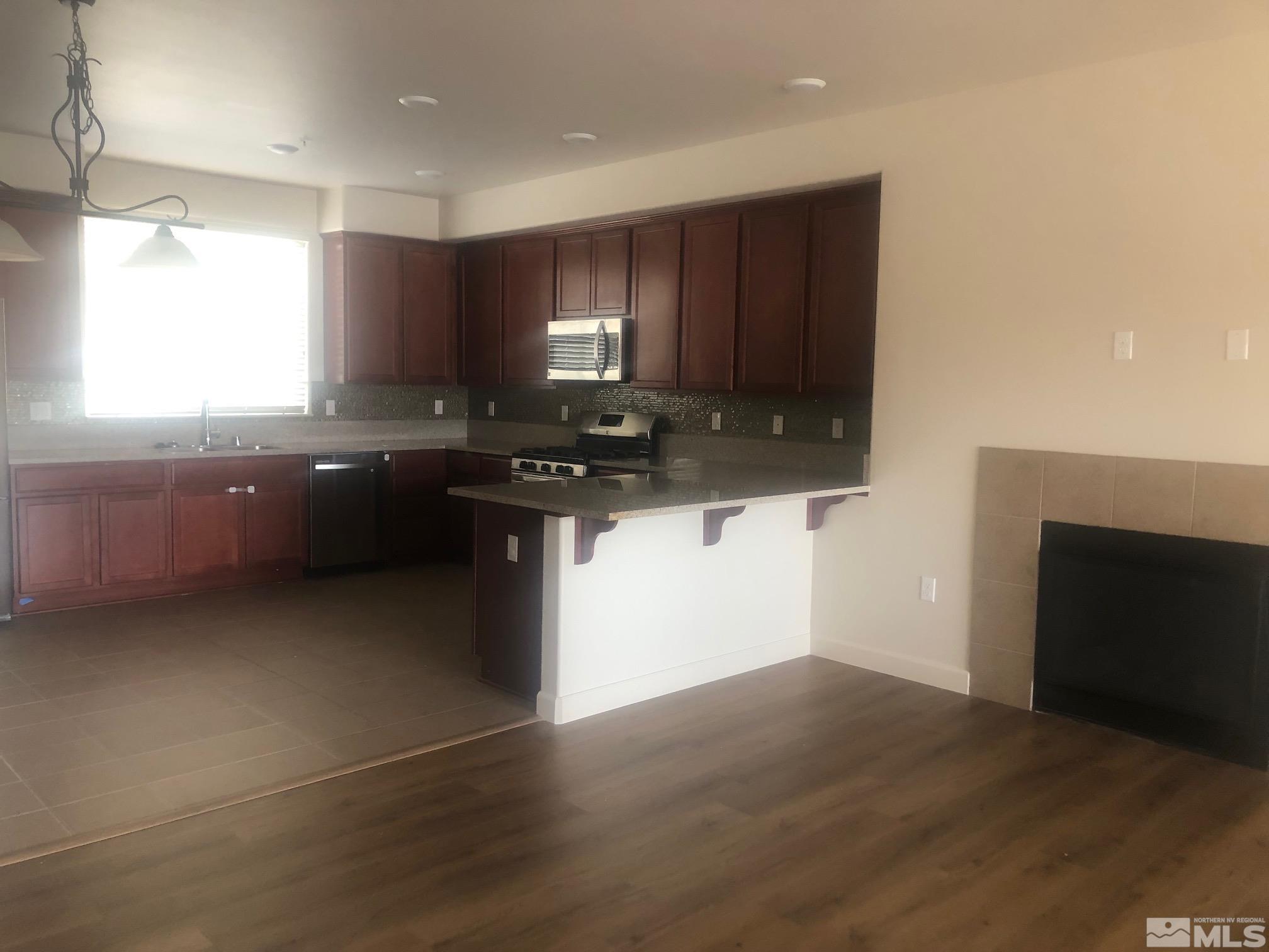 2490 Eastshore Place, Unit 405 Reno, NV 89509 - Photo 7 of 31 Photo 7