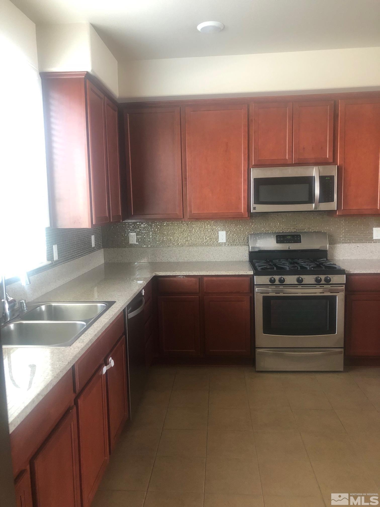 2490 Eastshore Place, Unit 405 Reno, NV 89509 - Photo 9 of 31 Photo 9