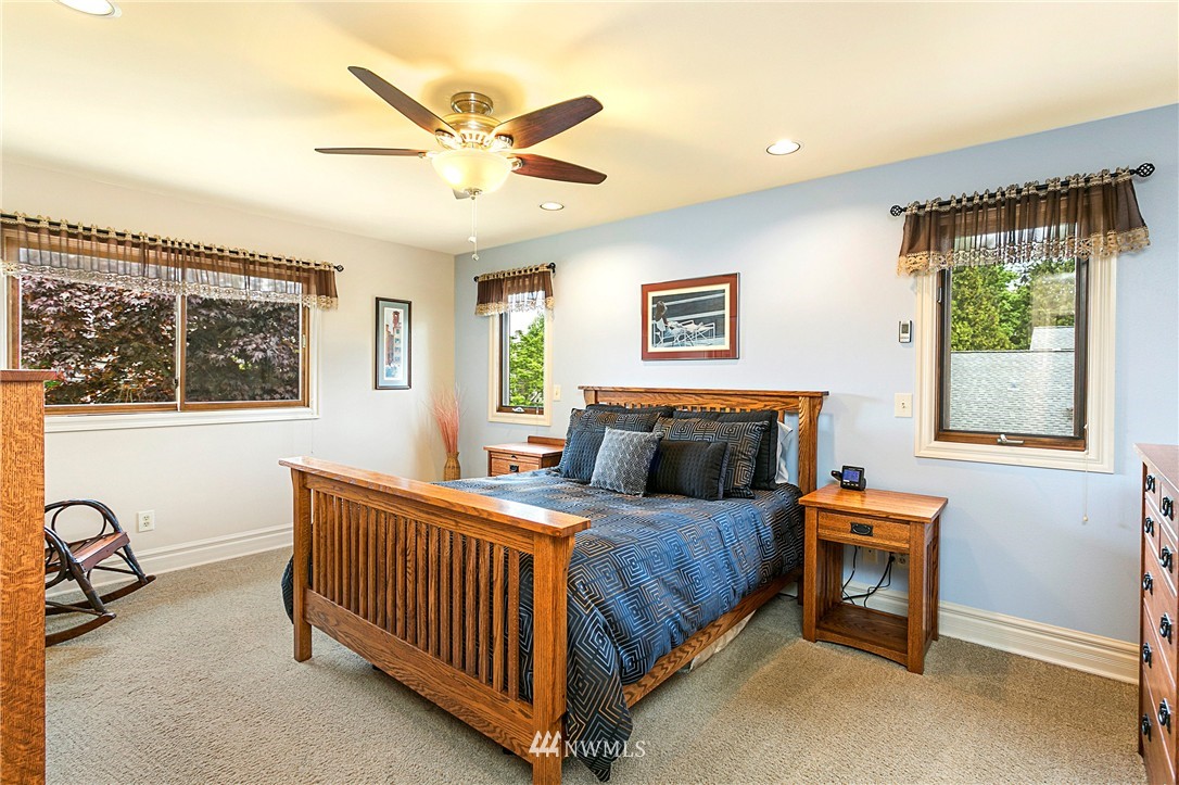 2419 241st Street Southeast Bothell, WA 98021 - Photo 14 of 24