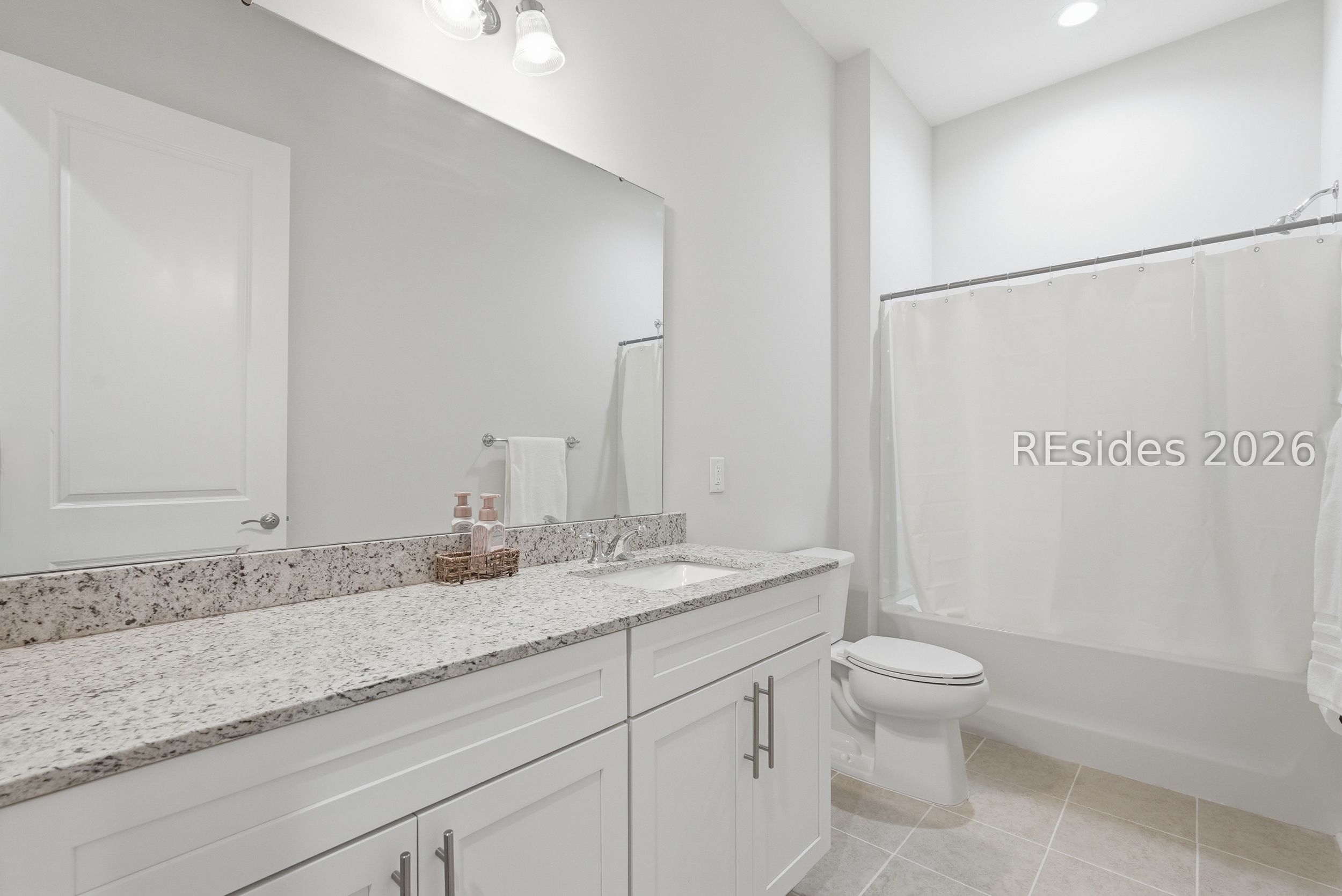 465 Azalea Place Hardeeville, SC 29927 - Photo 31 of 55 Guest bath.