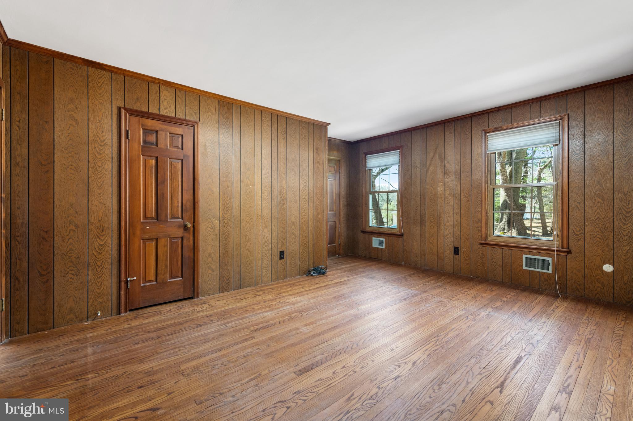 833 Malin Road Newtown Square, PA 19073 - Photo 11 of 25 Den w/Hardwood Floors