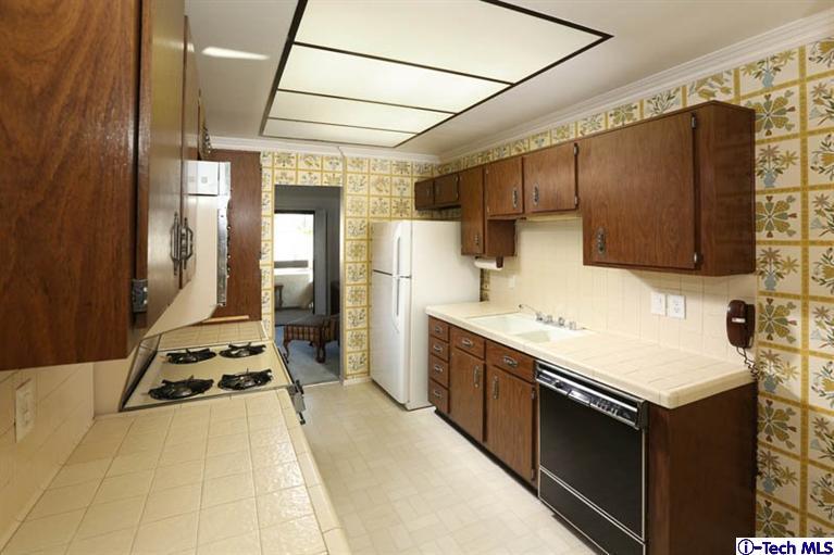 1200 Valley View Road, Unit 305 Glendale, CA 91202 - Photo 9 of 22 Additional Photo