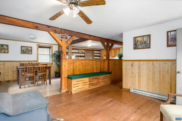 a view of livingroom with furniture