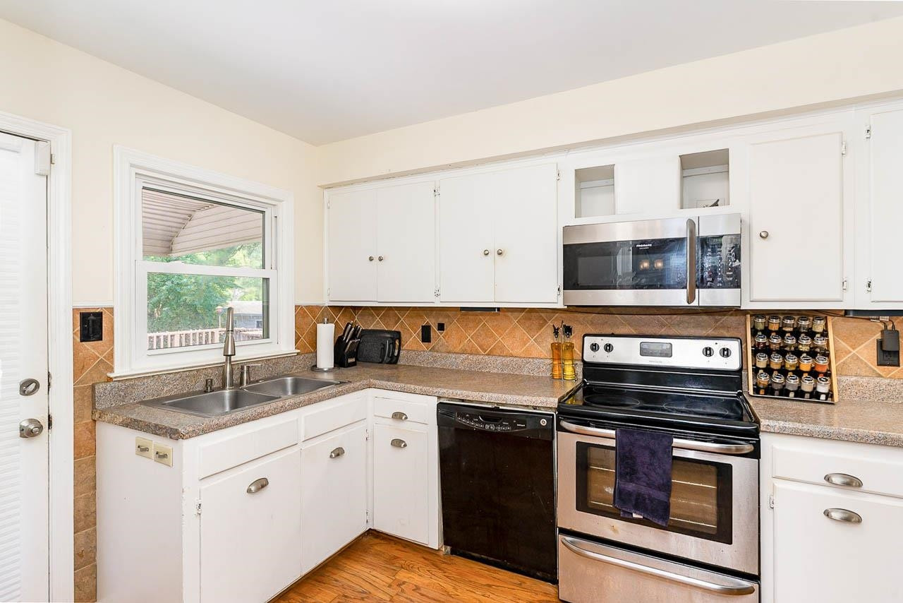 308 Jones Franklin Road Raleigh, NC 27606 - Photo 5 of 21 Photo 5