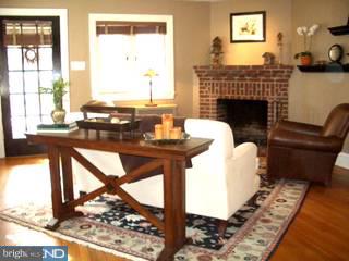 8027 Winston Road Philadelphia, PA 19118 - Photo 2 of 5 Gallery Image 2