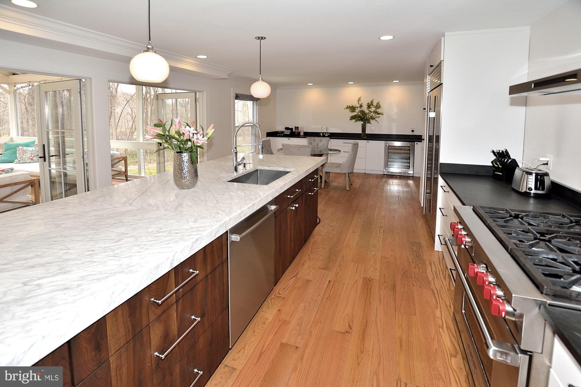 2000 Adams Hill Road Vienna, VA 22182 - Photo 5 of 45 Kitchen
