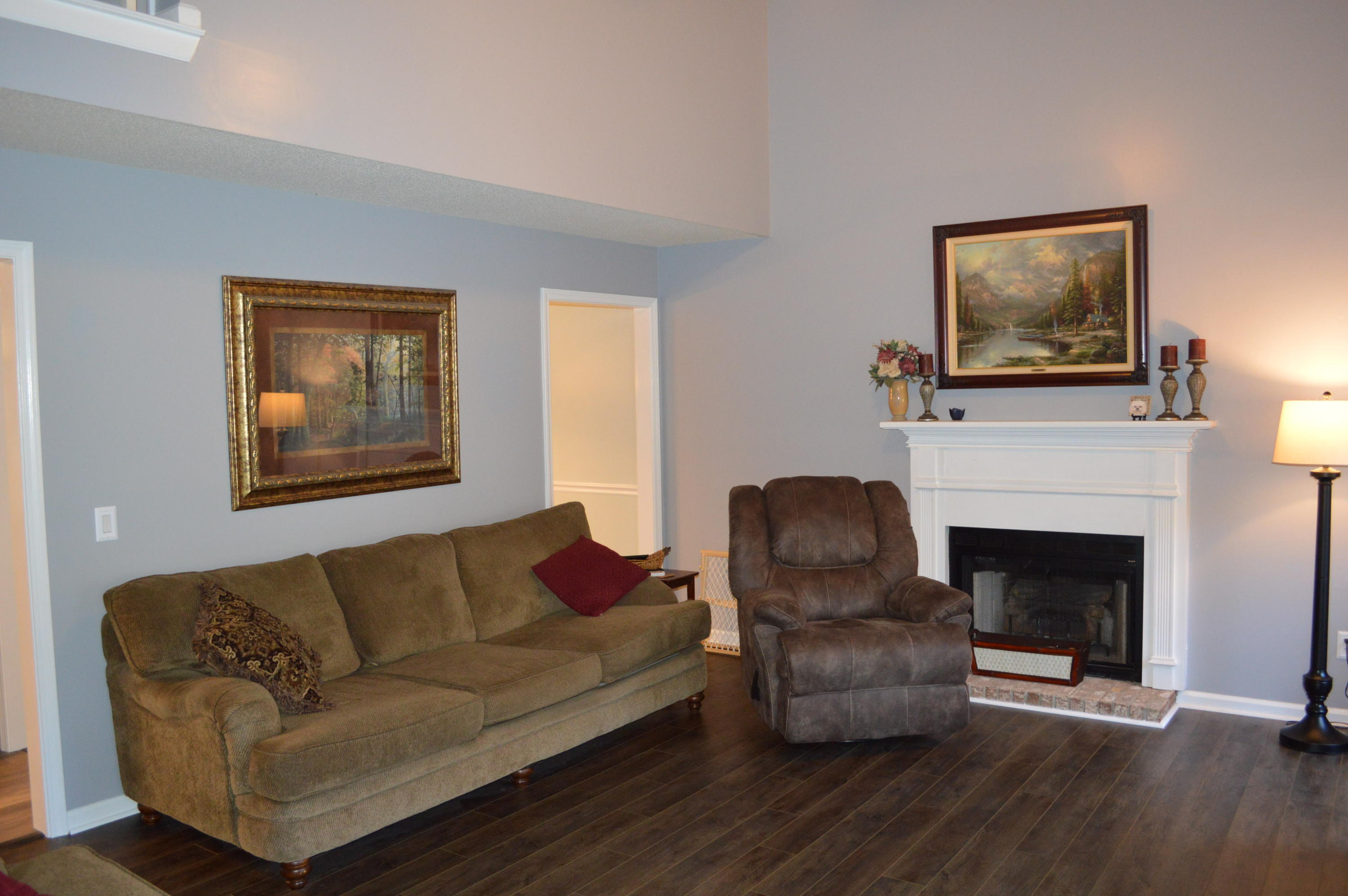 6215 Hunter Valley Road Ooltewah, TN 37363 - Photo 8 of 32 living 2