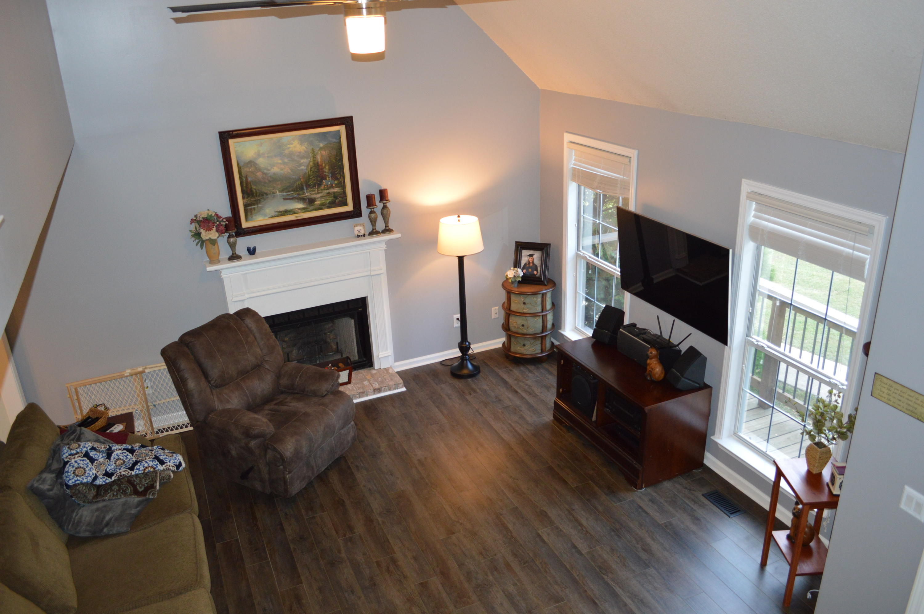 6215 Hunter Valley Road Ooltewah, TN 37363 - Photo 9 of 32 living 3