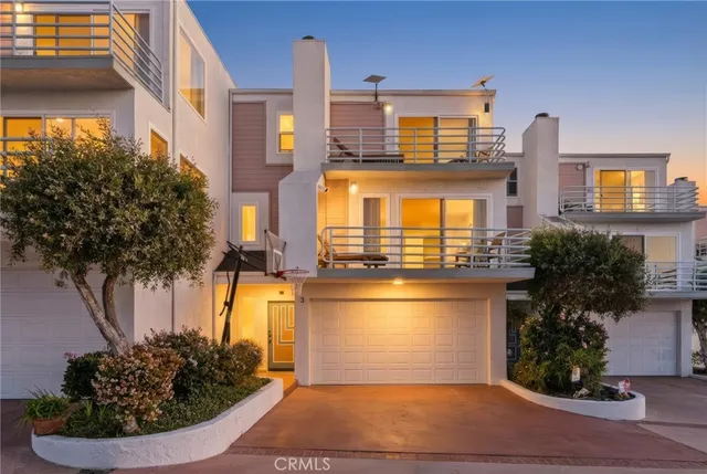 $2,725,000 | 867 Aubrey Court, Unit 3, Hermosa Beach, CA 90254