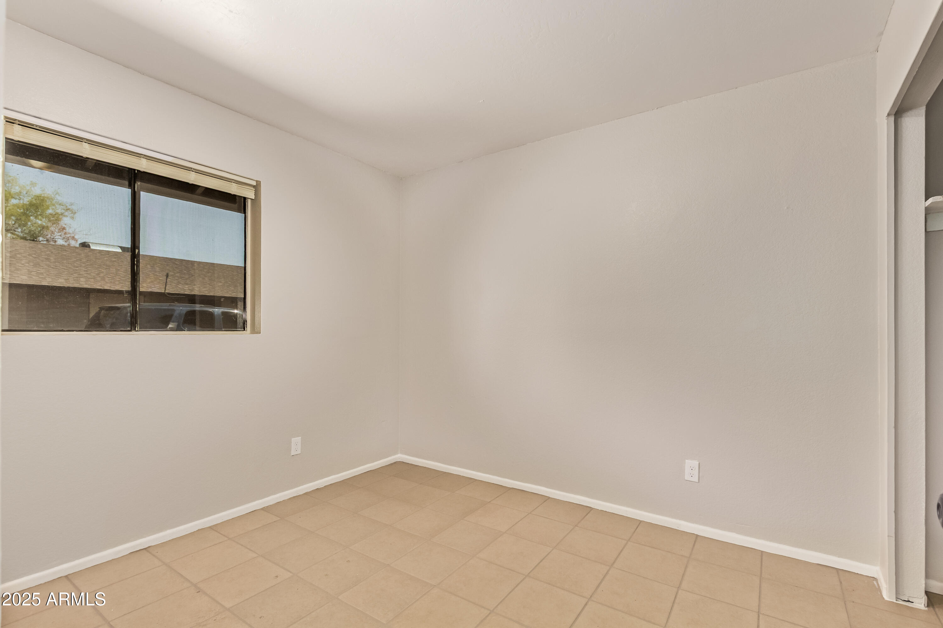 514 South Bellview, Unit 1 Mesa, AZ 85204 - Photo 10 of 21 a view of an empty room