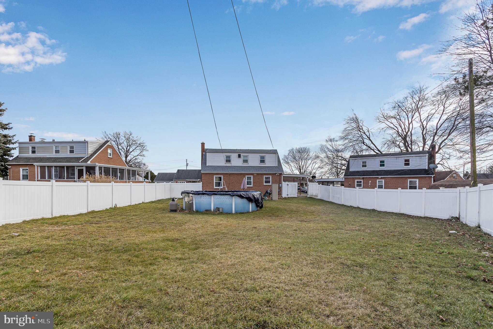 737 Gunnison Road York, PA 17404 - Photo 22 of 23