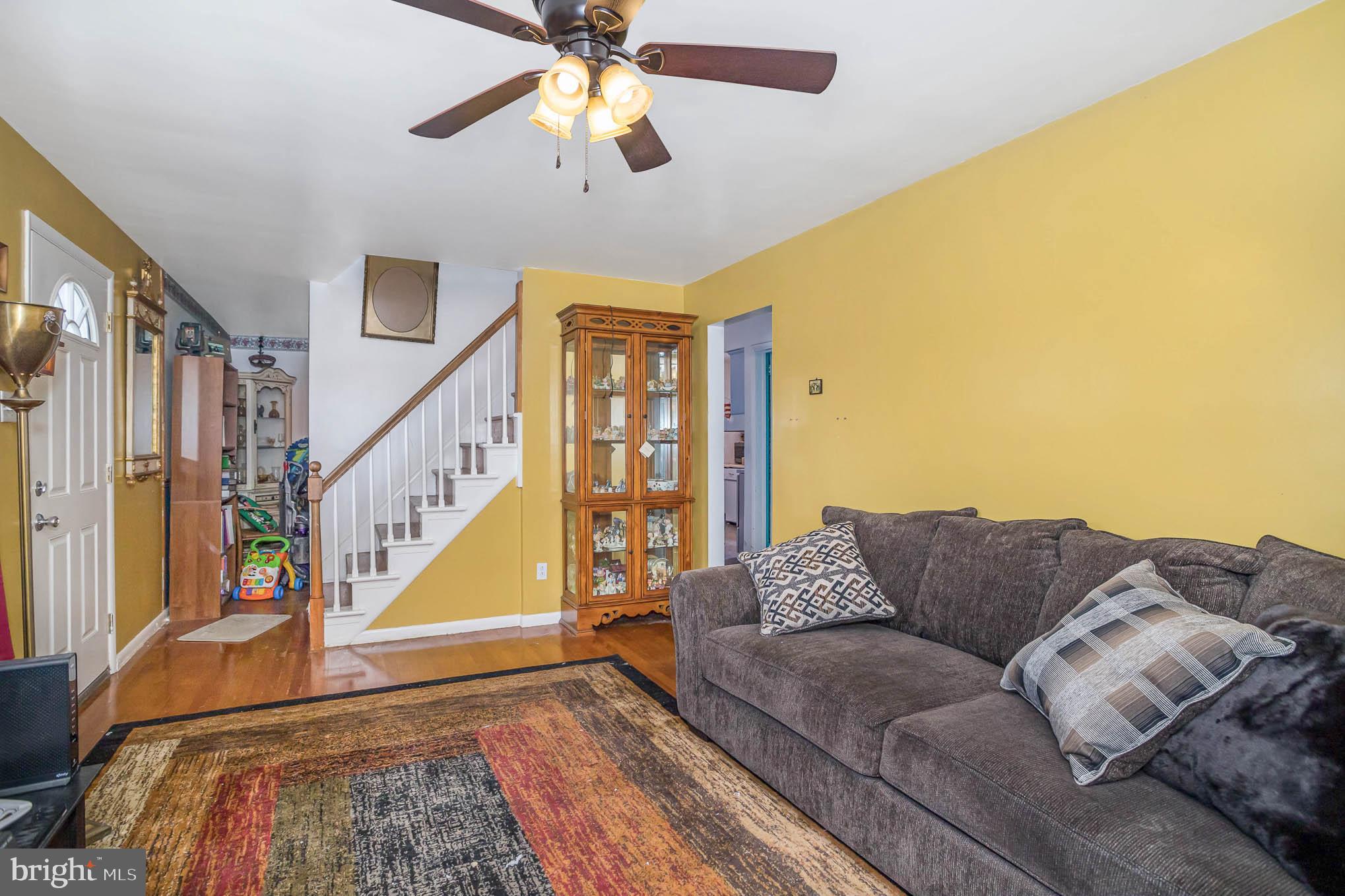 737 Gunnison Road York, PA 17404 - Photo 4 of 23