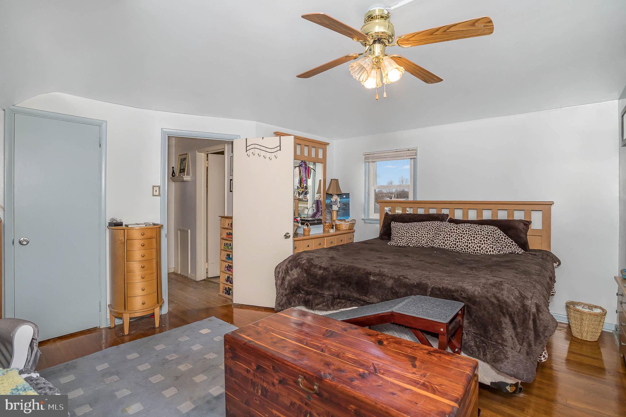 737 Gunnison Road York, PA 17404 - Photo 10 of 23