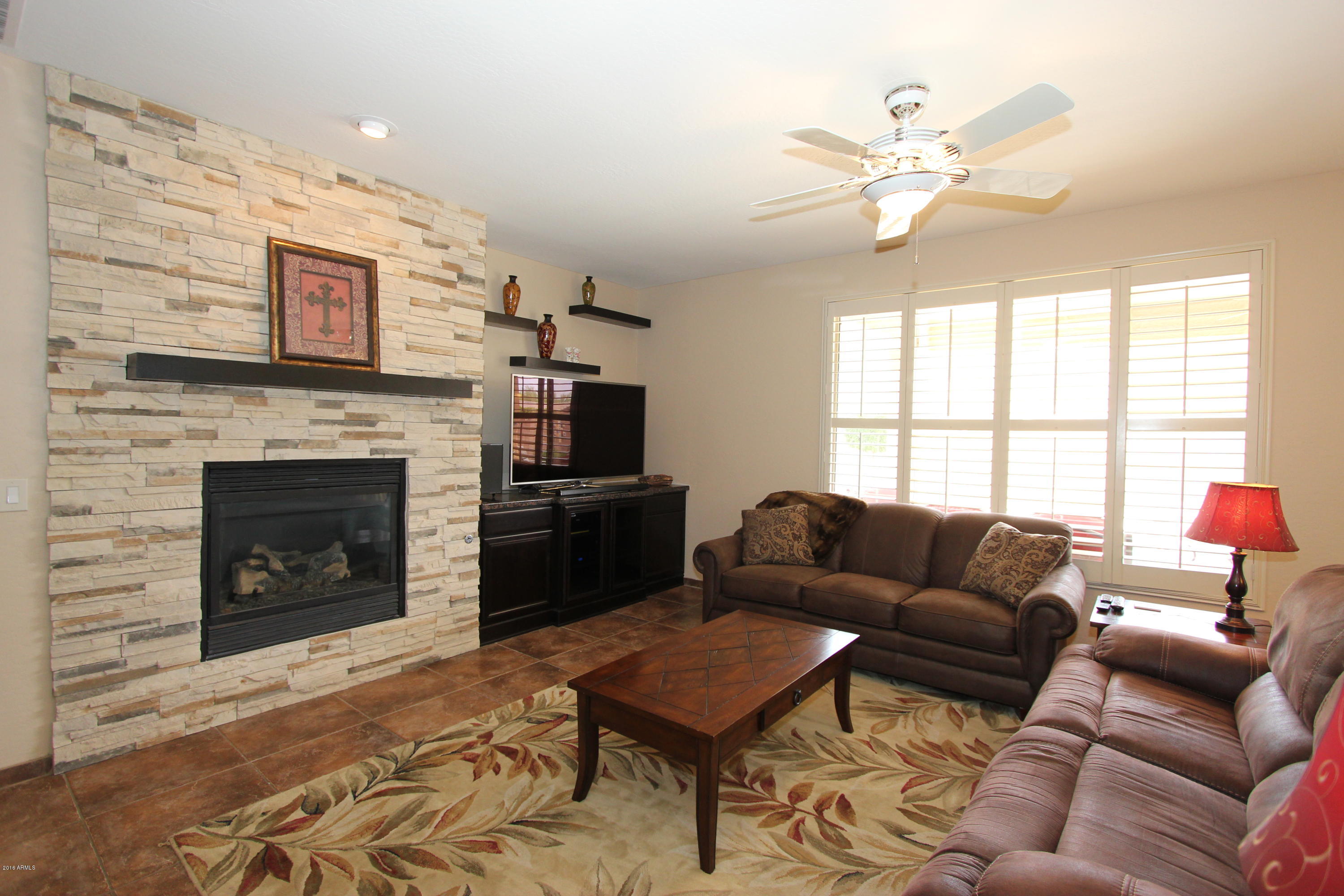 6225 West Bajada Road Phoenix, AZ 85083 - Photo 3 of 20 2016-05-14 13.09.07