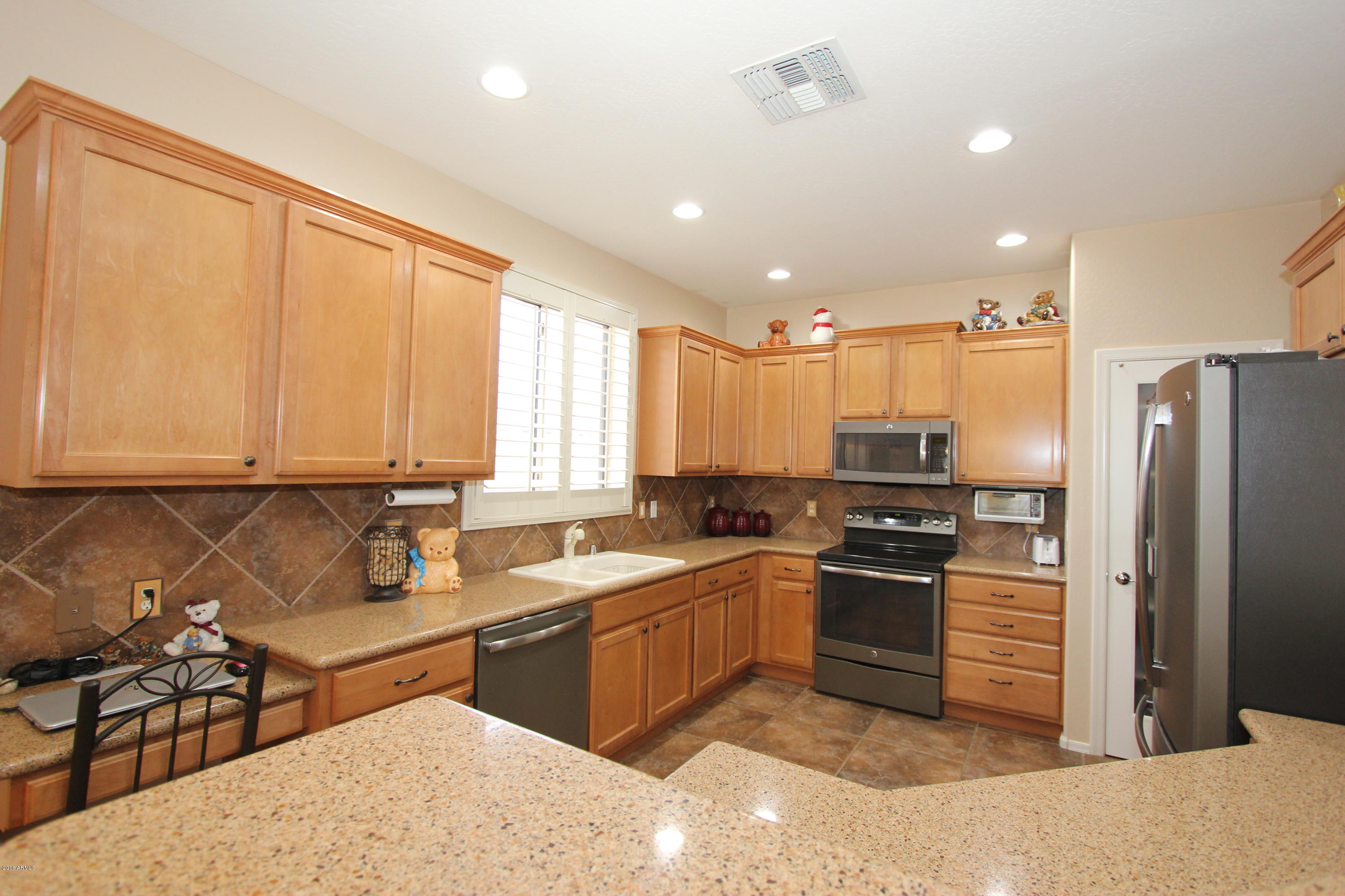 6225 West Bajada Road Phoenix, AZ 85083 - Photo 8 of 20 2016-05-14 13.08.39