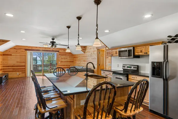 $1,700,000 | W4895 Big Bay Road, Necedah, WI 54646