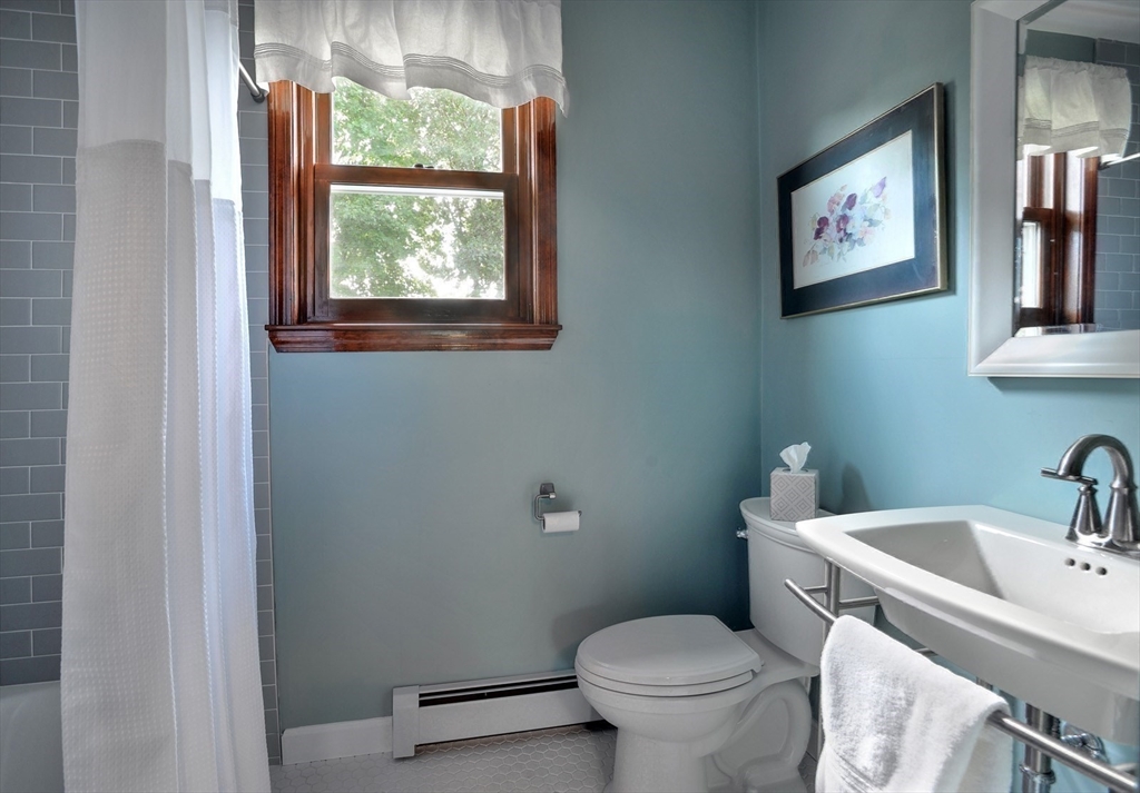 52 Norman Road Quincy, MA 02169 - Photo 19 of 32 Gallery Image 19