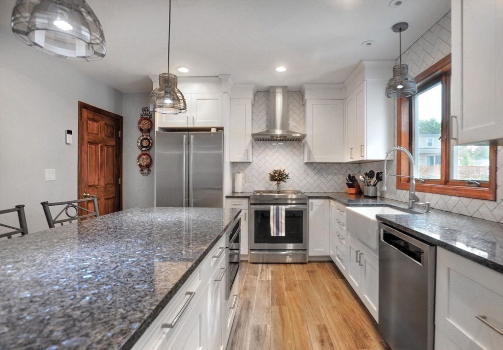 52 Norman Road Quincy, MA 02169 - Photo 4 of 32 Gallery Image 4