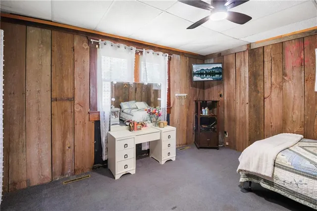 $129,000 | 911 5th Street, Altamont, KS 67330