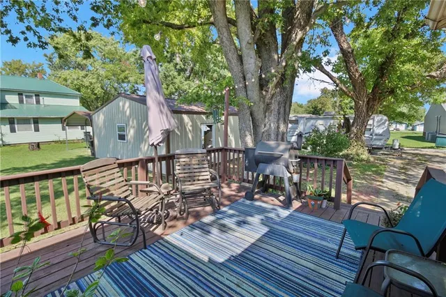 $129,000 | 911 5th Street, Altamont, KS 67330