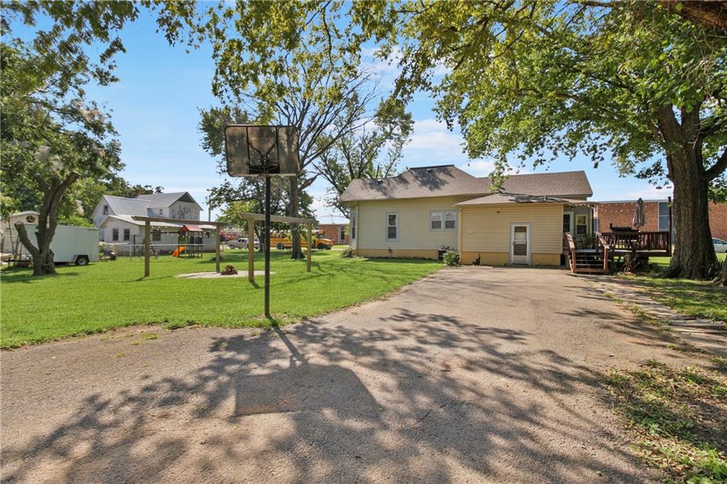 911 5th Street Altamont, KS 67330 - Photo 24 of 27