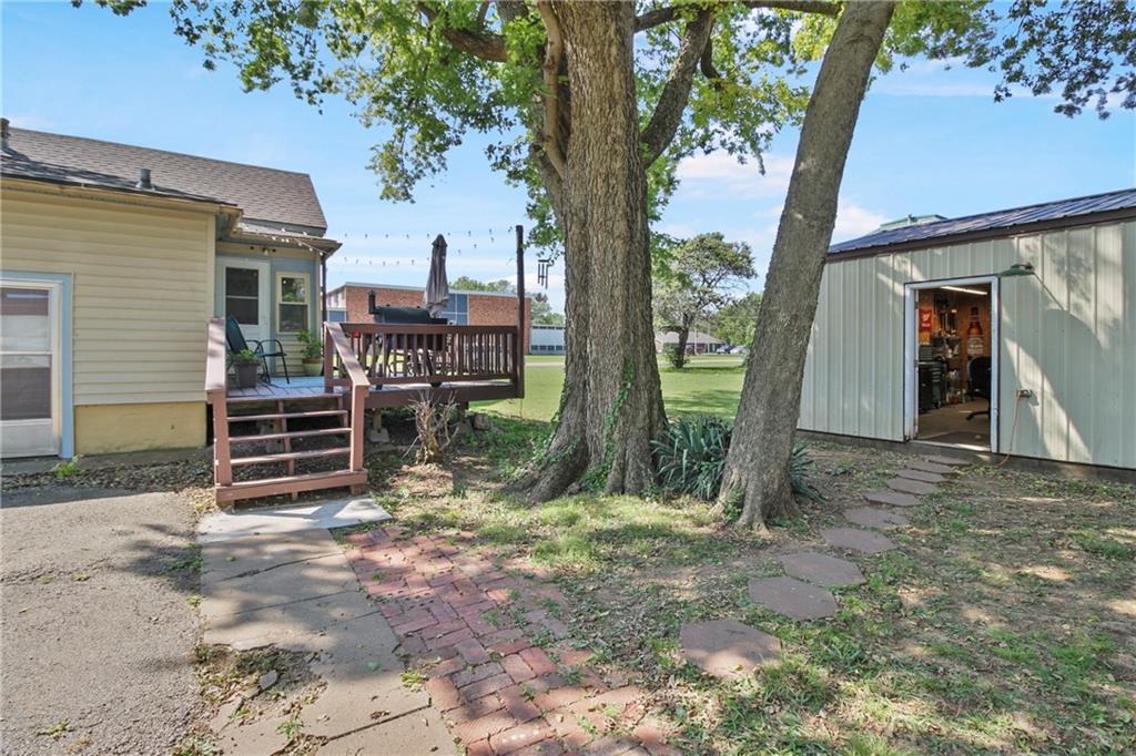 911 5th Street Altamont, KS 67330 - Photo 25 of 27