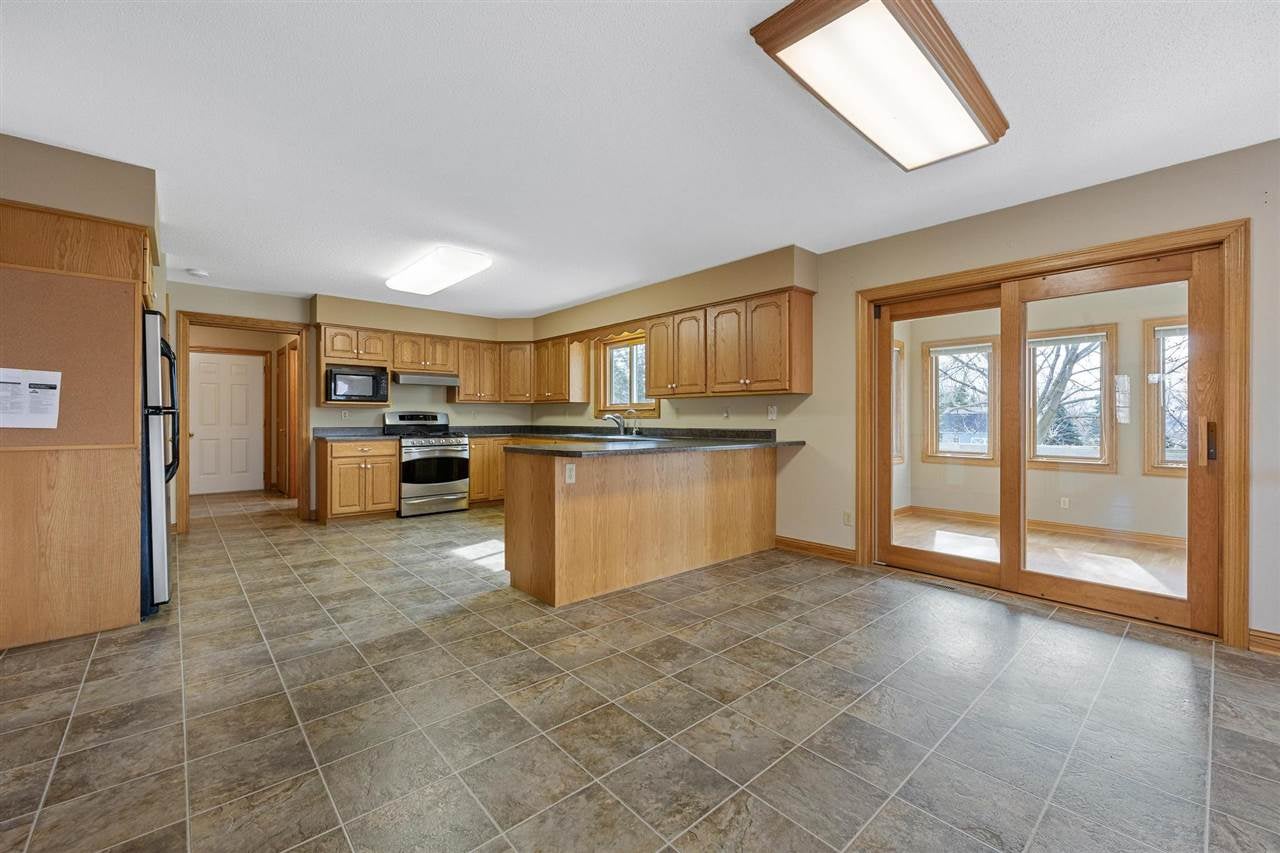 4039 Bruce Road Marion, IA 52302 - Photo 16 of 53 Gallery Image 16