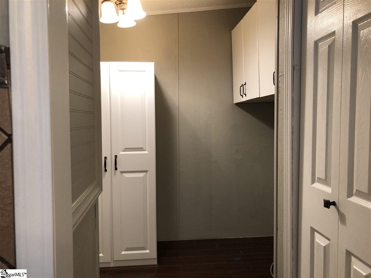 271 New Circle Road Travelers Rest, SC 29690 - Photo 27 of 31 Flex- Mud room