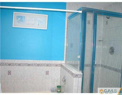3903 Springbrook Drive Edison, NJ 08820 - Photo 8 of 11 a view of a bathroom