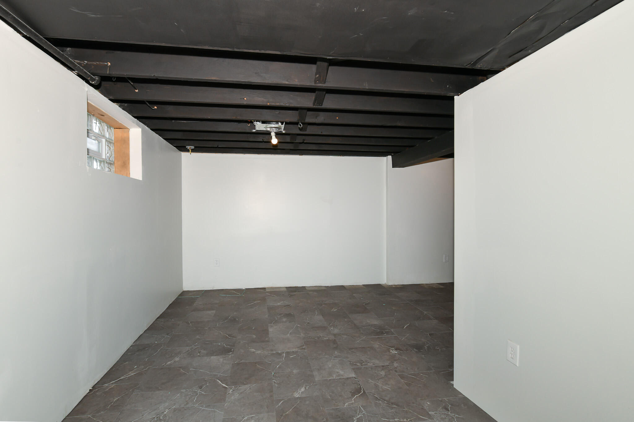 5327 West Wright Street Milwaukee, WI 53210 - Photo 26 of 36 Rec Room