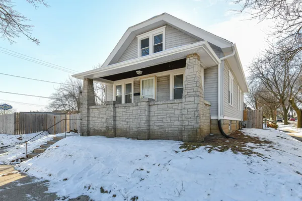 $225,000 | 5327 West Wright Street, Milwaukee, WI 53210