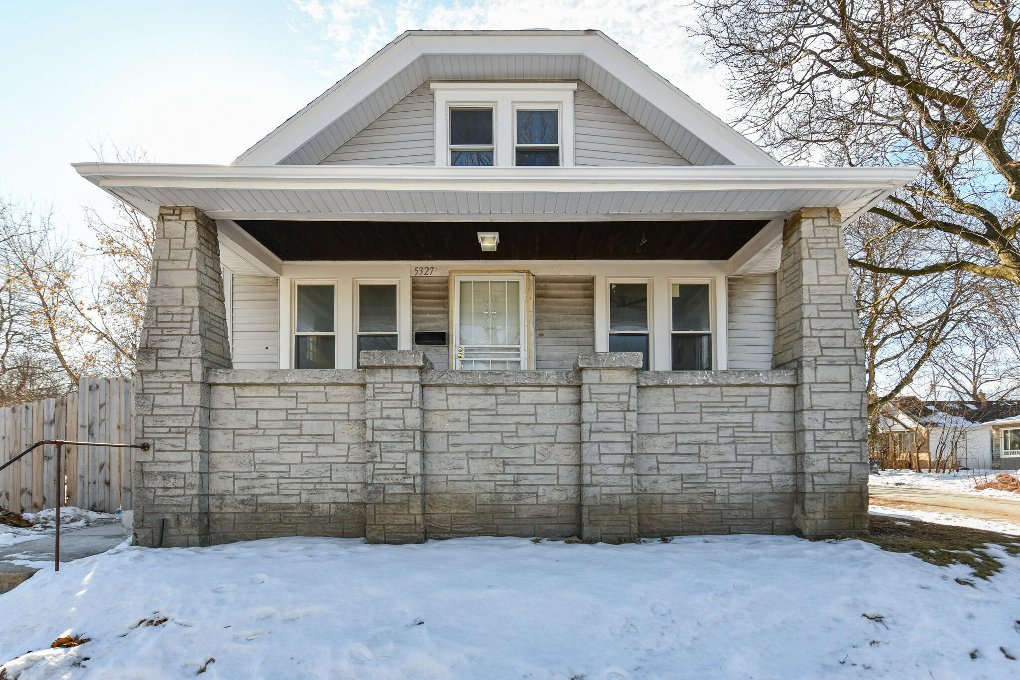 5327 West Wright Street Milwaukee, WI 53210 - Photo 30 of 36 Exterior of House