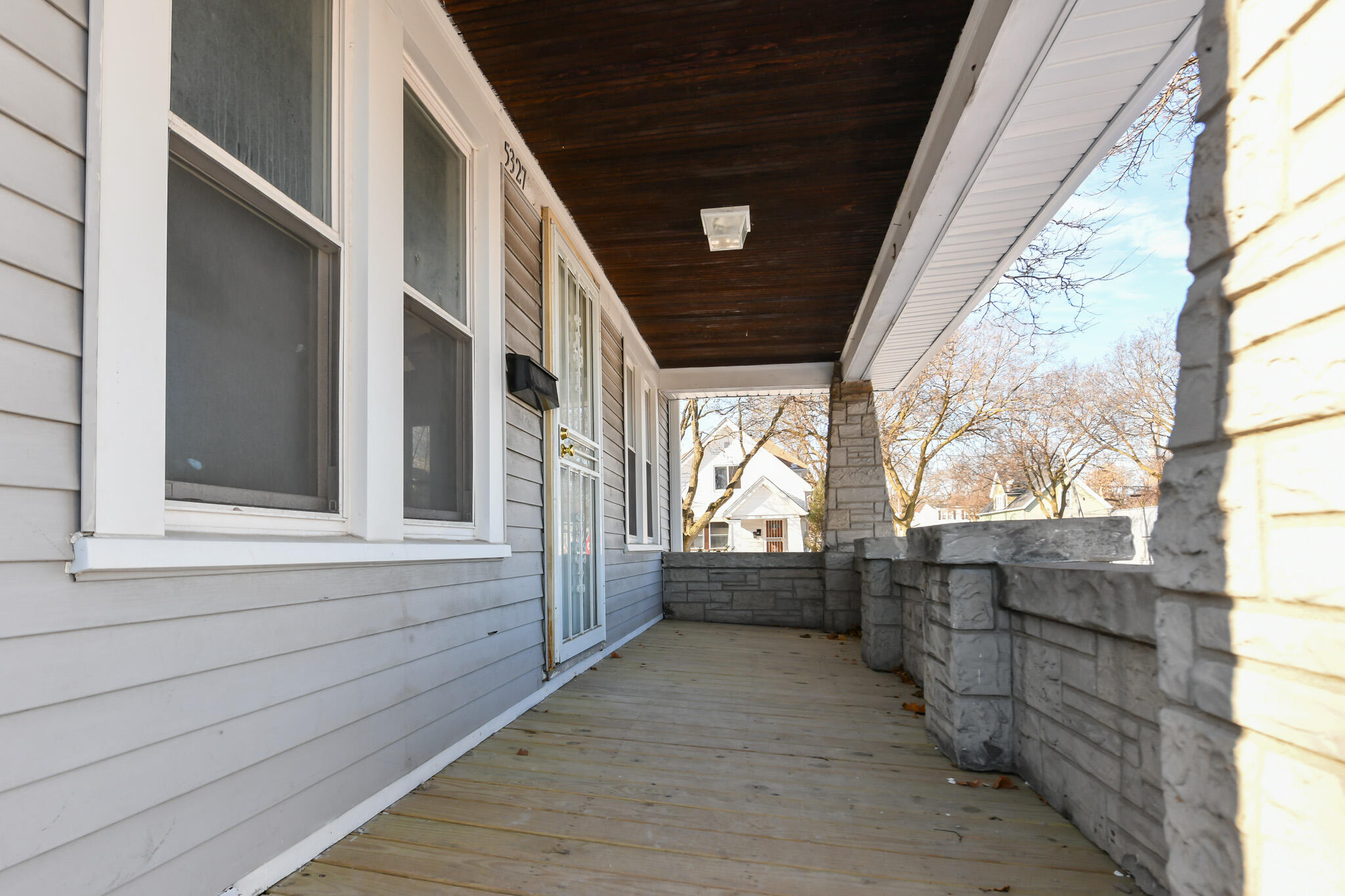5327 West Wright Street Milwaukee, WI 53210 - Photo 31 of 36 Front Porch