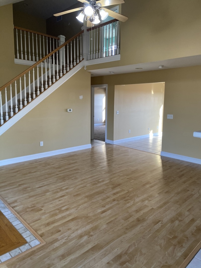 1835 Marina Drive Normal, IL 61761 - Photo 4 of 22 a view of a livingroom with wooden floor