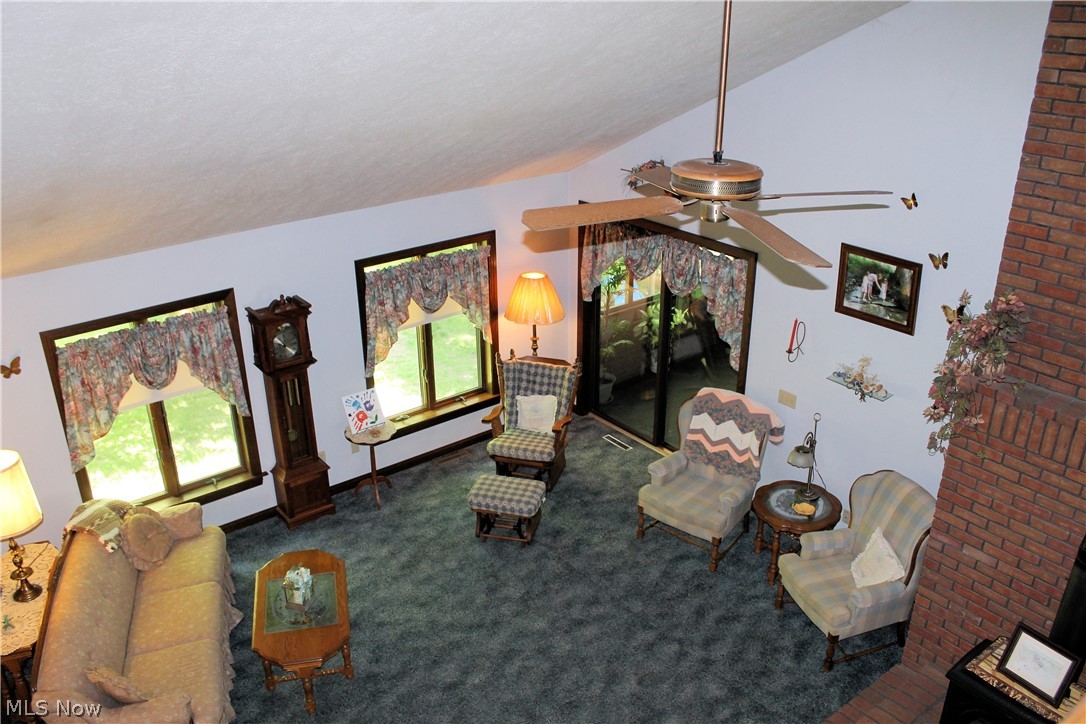 1723 Oil City Road Wooster, OH 44691 - Photo 9 of 35