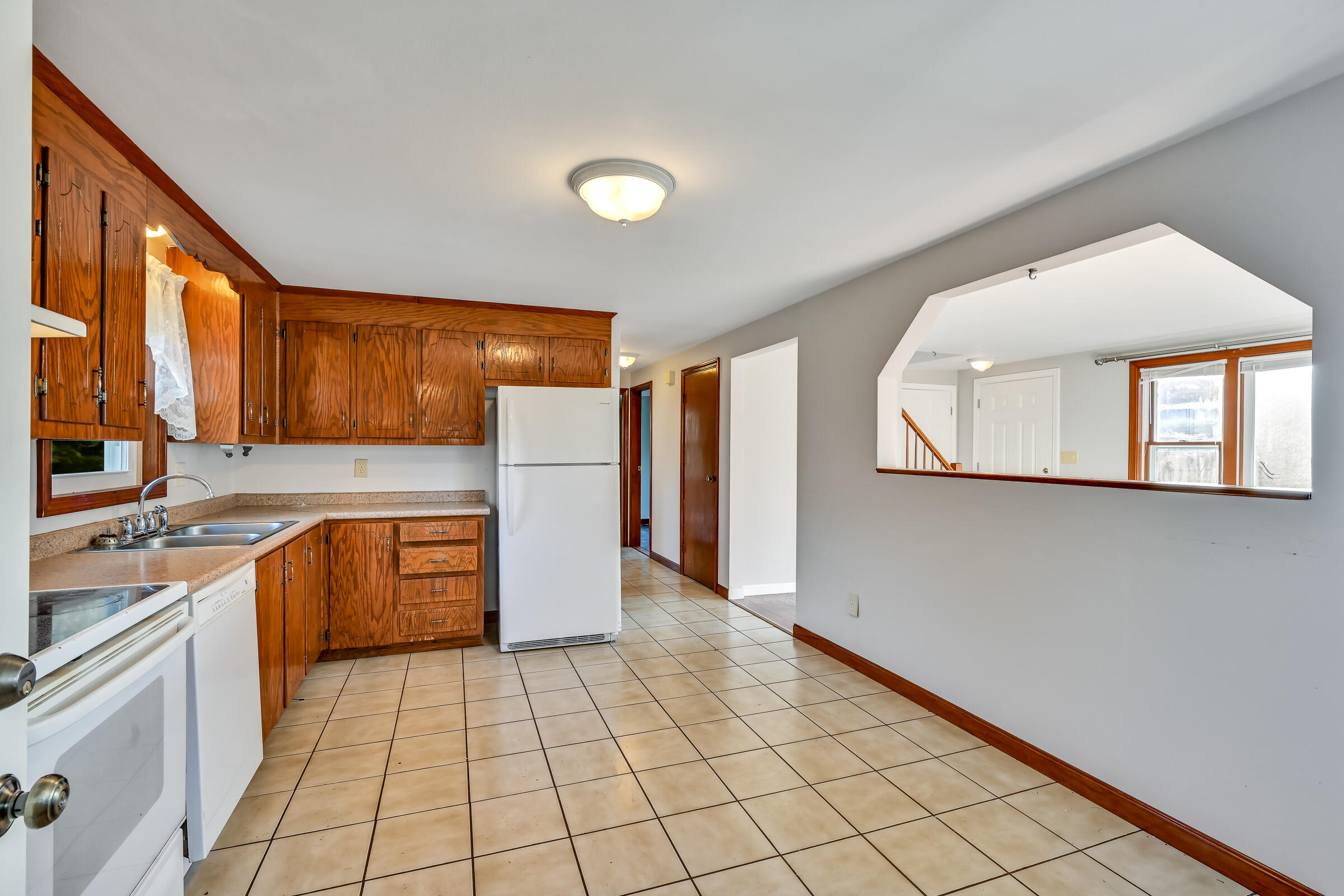 260 Gray Road Windham, ME 04062 - Photo 10 of 24 109516gr-115