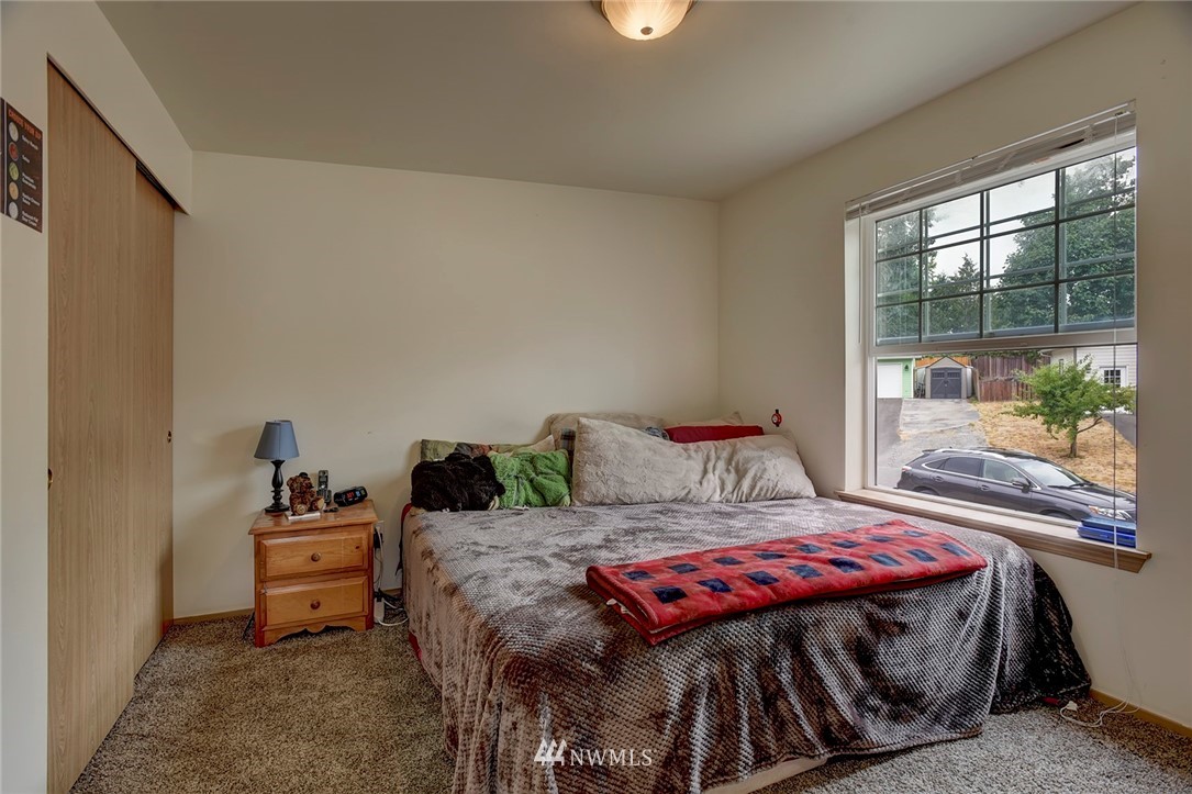 26394 Barrett Road Northeast Kingston, WA 98346 - Photo 11 of 20 Gallery Image 11