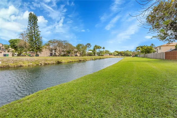 $5,250 | 16000 Southwest 91st Court, Palmetto Bay, FL 33157