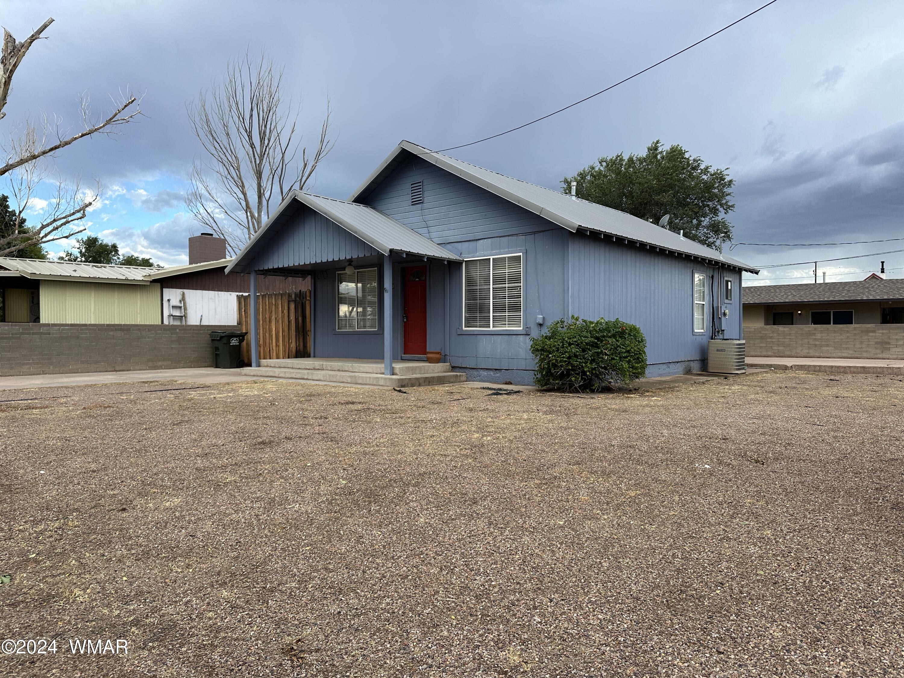 320 West 3rd Street North Snowflake, AZ 85937 - Photo 2 of 10 Front