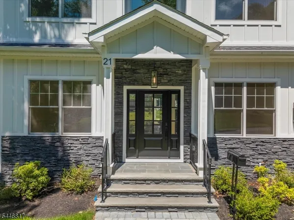 $1,749,000 | 21 Maplewood Drive, Livingston, NJ 07039