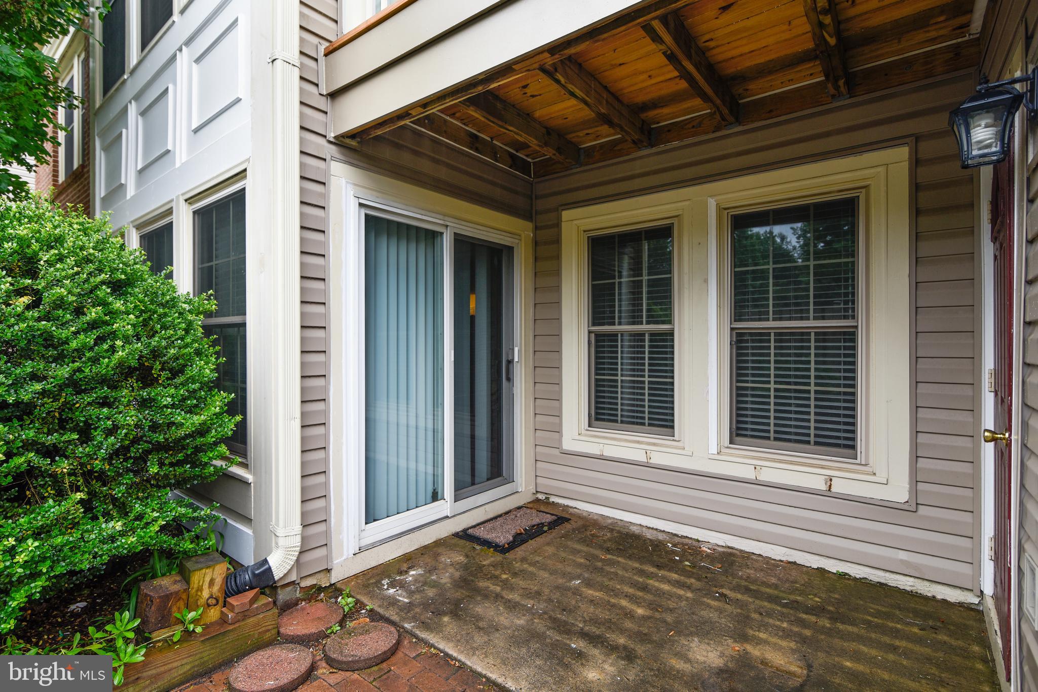 12002 Ridge Knoll Drive, Unit 7 Fairfax, VA 22033 - Photo 27 of 42 Patio