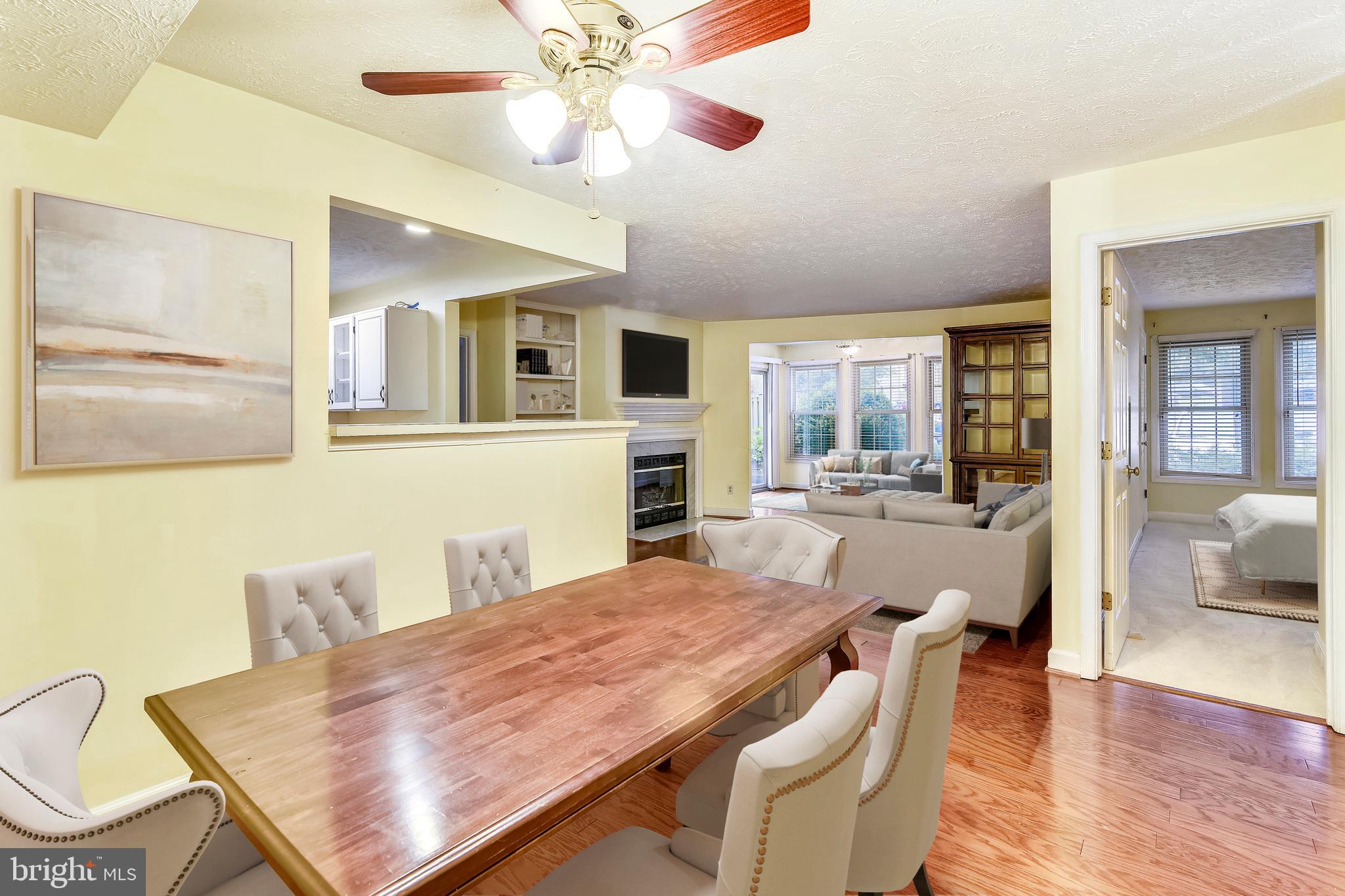 12002 Ridge Knoll Drive, Unit 7 Fairfax, VA 22033 - Photo 9 of 42 Dining Room