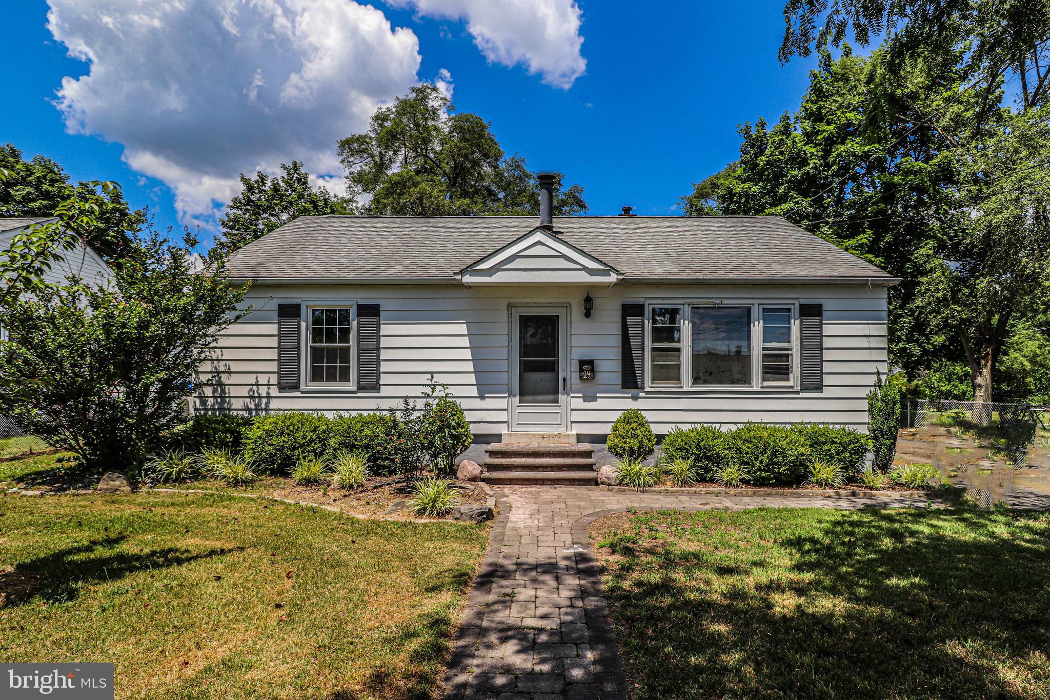 19 Sheldon Road Pemberton, NJ 08068 - Photo 1 of 30 a front view of a house with garden