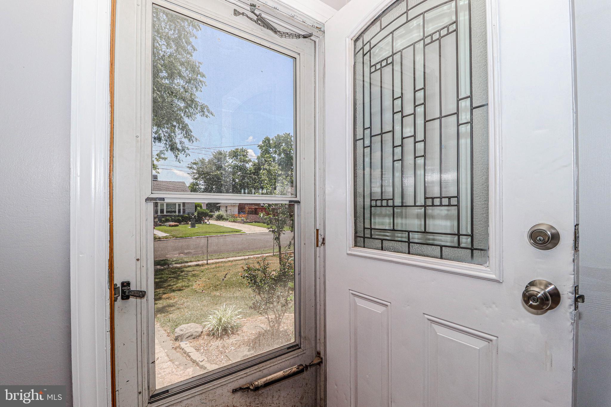 19 Sheldon Road Pemberton, NJ 08068 - Photo 11 of 30 a view of a window