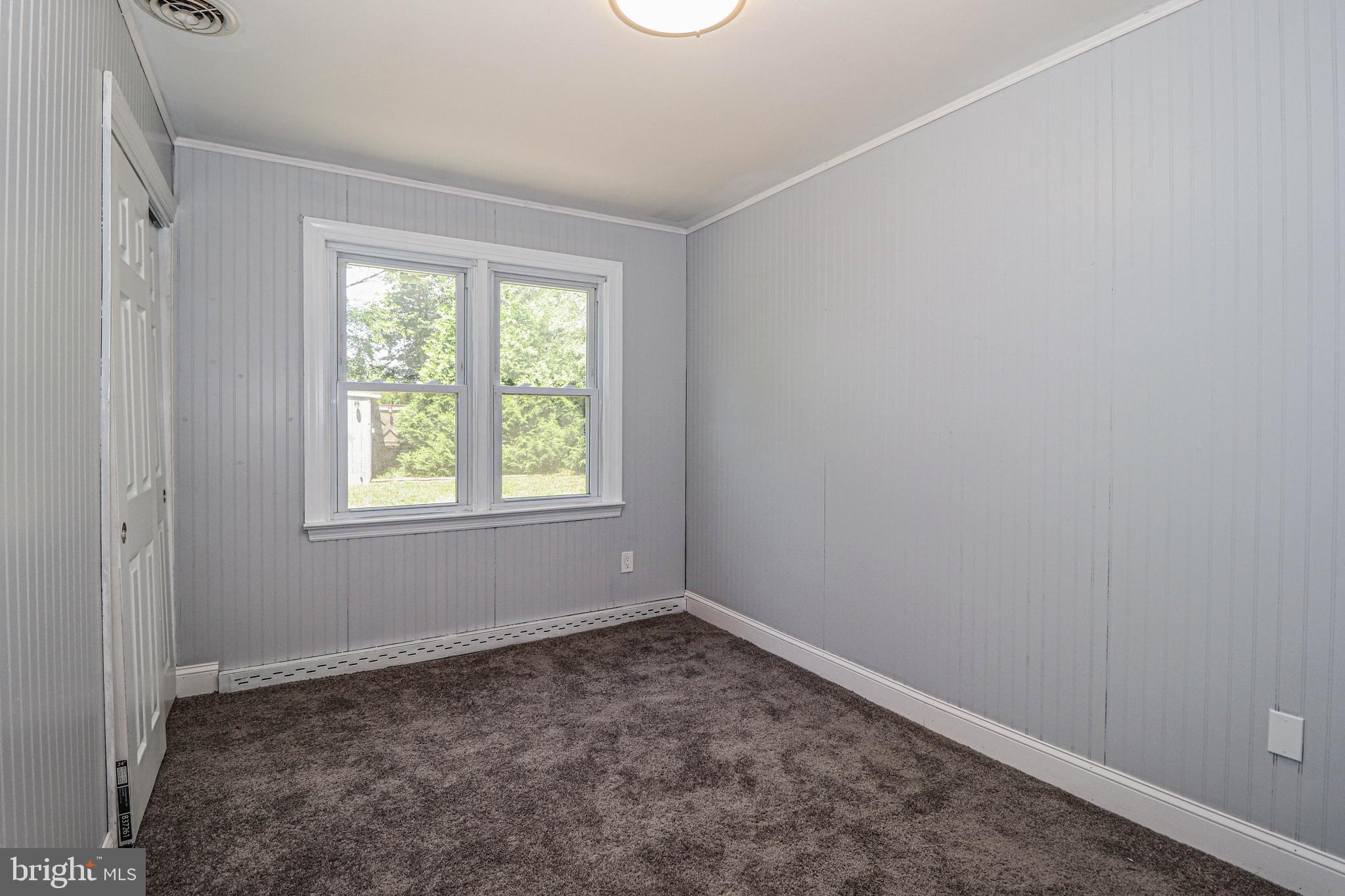 19 Sheldon Road Pemberton, NJ 08068 - Photo 24 of 30 an empty room with a window