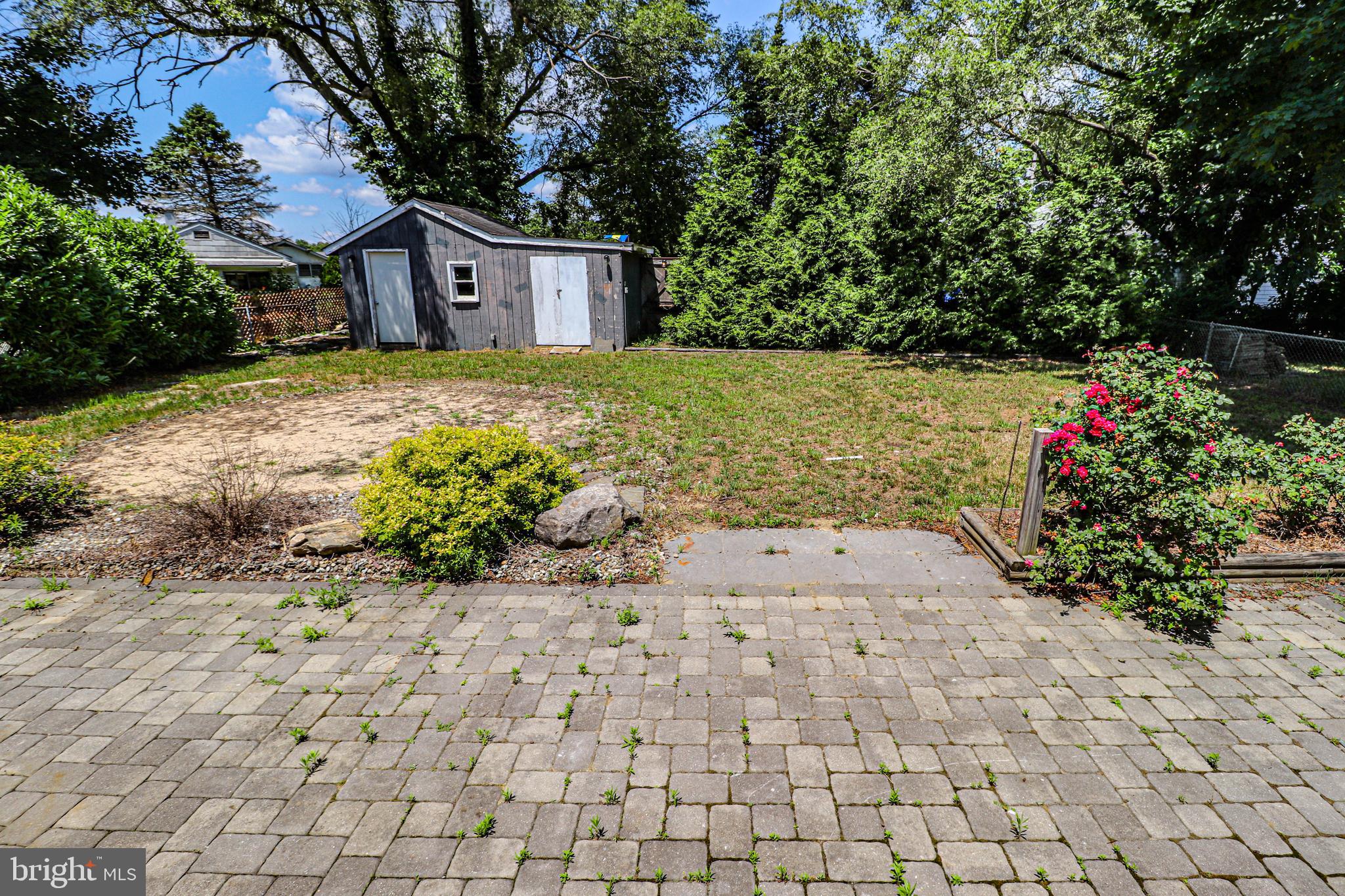 19 Sheldon Road Pemberton, NJ 08068 - Photo 28 of 30 a view of a garden with plants