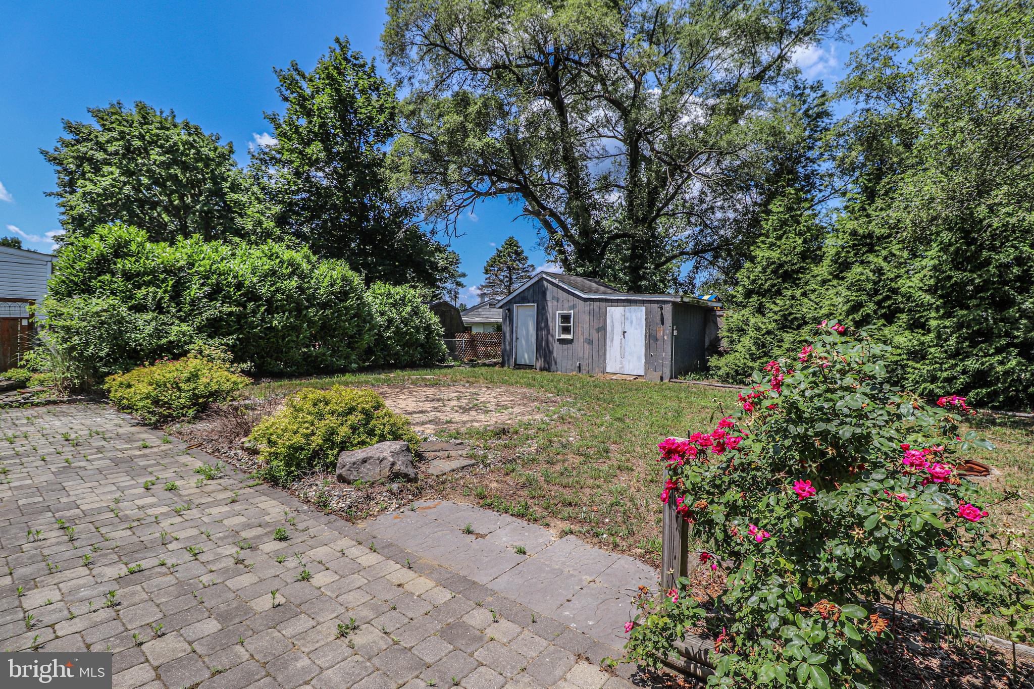 19 Sheldon Road Pemberton, NJ 08068 - Photo 29 of 30 a view of a house with a yard and garden