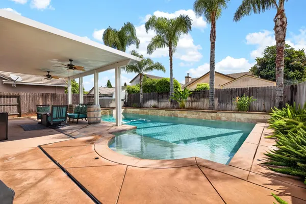 $690,950 | 836 Sequoia Court, Lodi, CA 95242