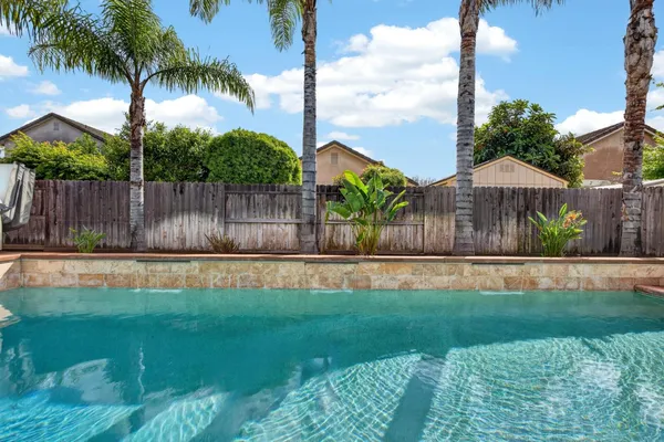 $690,950 | 836 Sequoia Court, Lodi, CA 95242